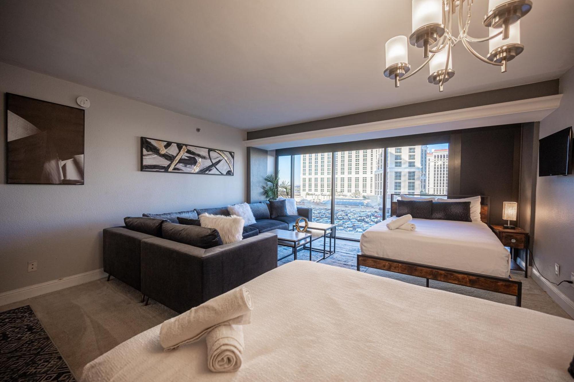 Iconic Vegas Views - 6 Comfy Beds, No Resort Fees, Center Strip! 라스베이거스 외부 사진